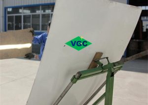 parabolic-trough-solar-mirror
