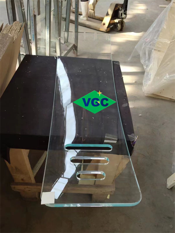 Curved-Tempered-Glass (1)