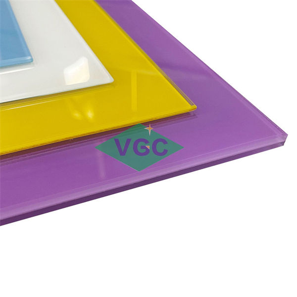 Custom-Screen-Printing-Glass