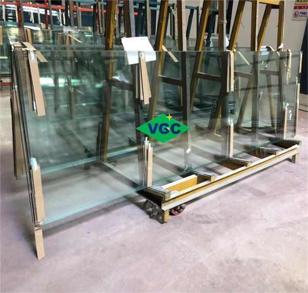 Large-Tempered-Glass-800x762