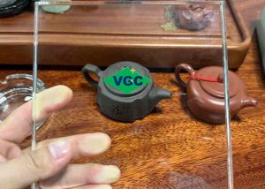 Anti Reflective Glass for Display Cases