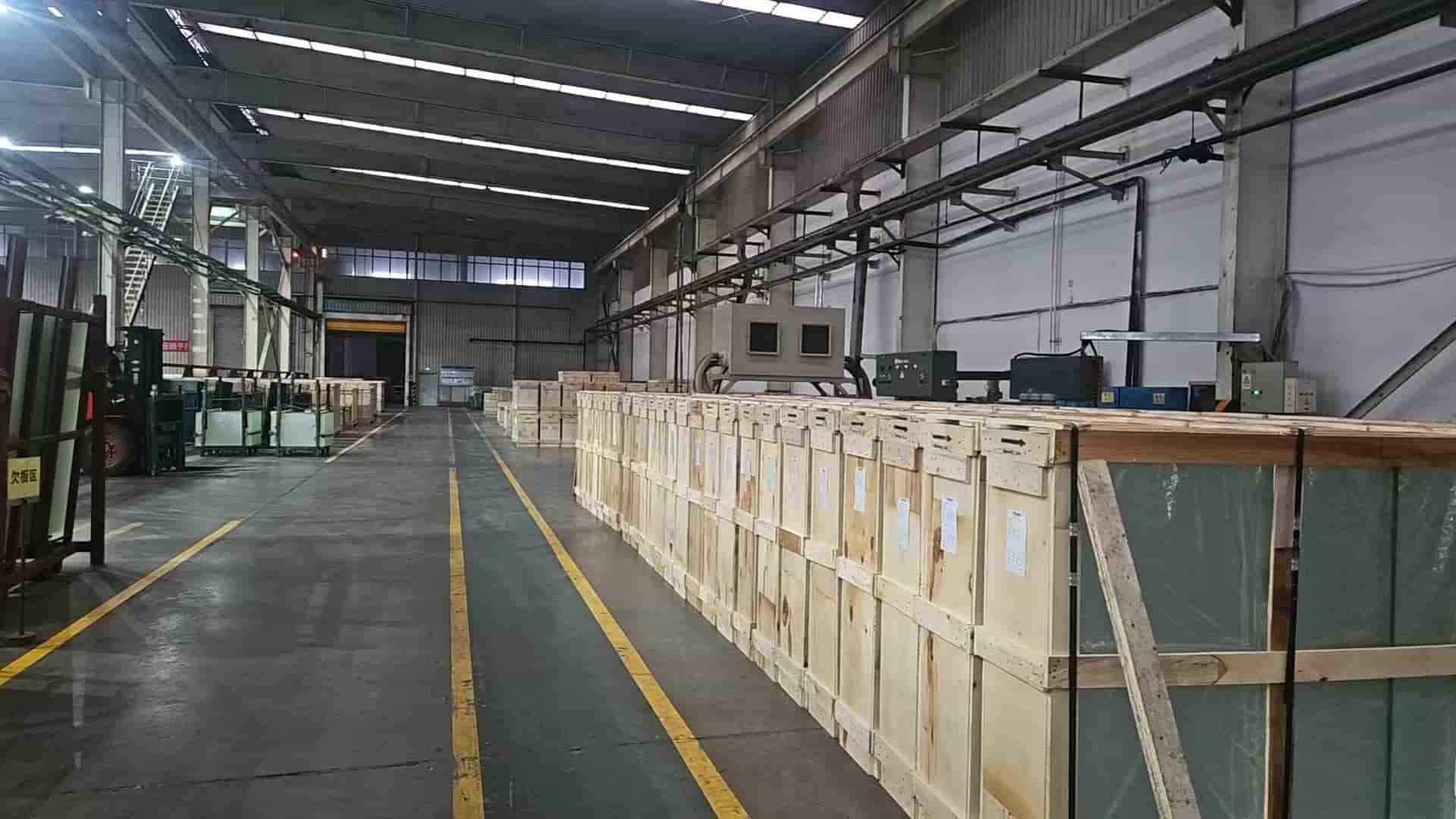 6Glass Packing department Glass Packing department