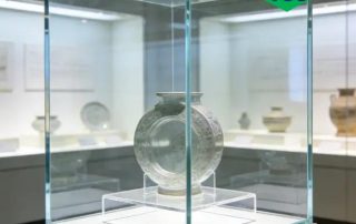 Museum Laminated AR Glass